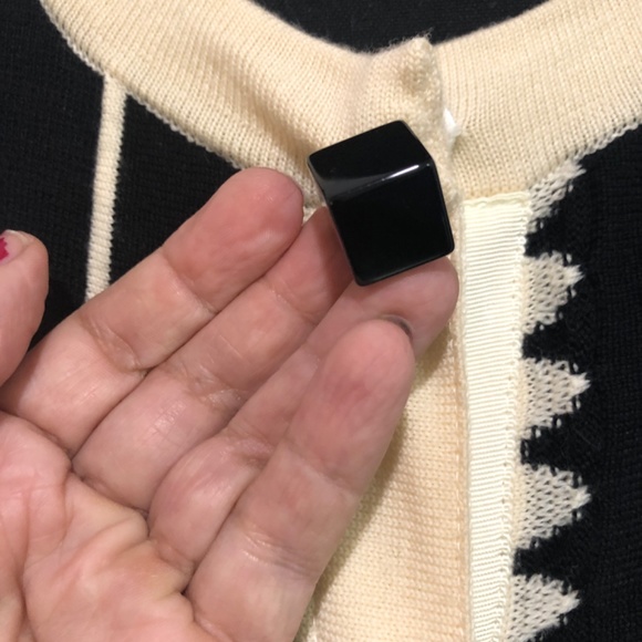 Vintage Classic Milly of New York Luxury Designer Wool Cardigan - Picture 2 of 6